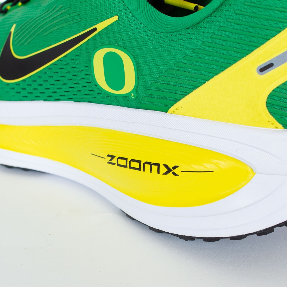 Apple Nike Vomero 18 Running 26 Yellow O Athletic Shoe